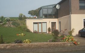 Ferienwohnung Im Alftal, Bleialf